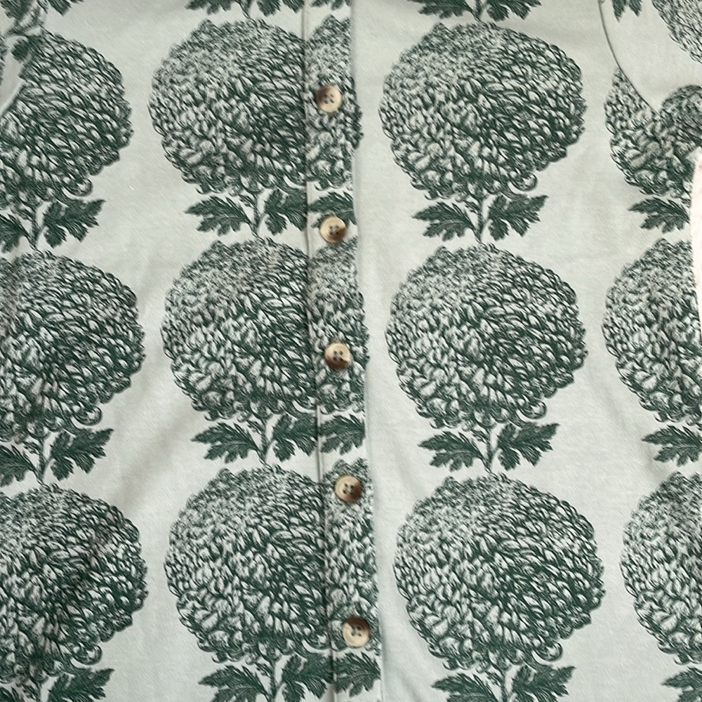 NWT 6Y Kate Quinn organic button down long sleeved shirt w blue chrysanthemums - Picture 2 of 3